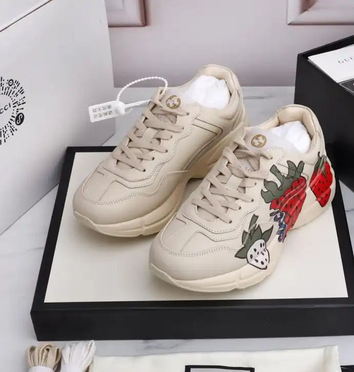 hype Gucci Sneakers