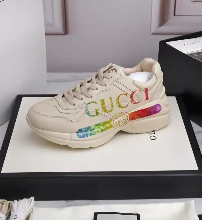 hype Gucci Sneakers