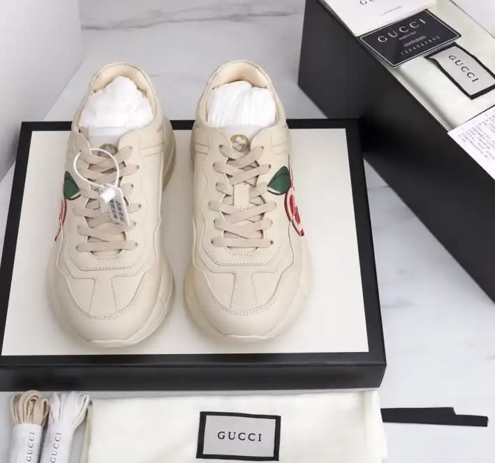 hype Gucci Sneakers