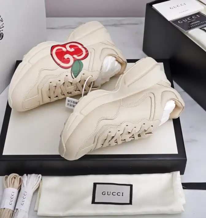 hype Gucci Sneakers