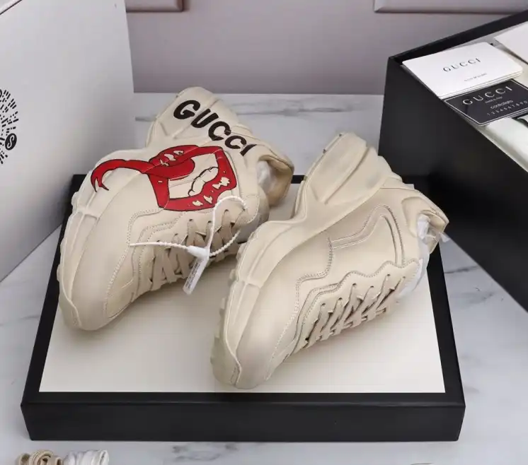 hype Gucci Sneakers