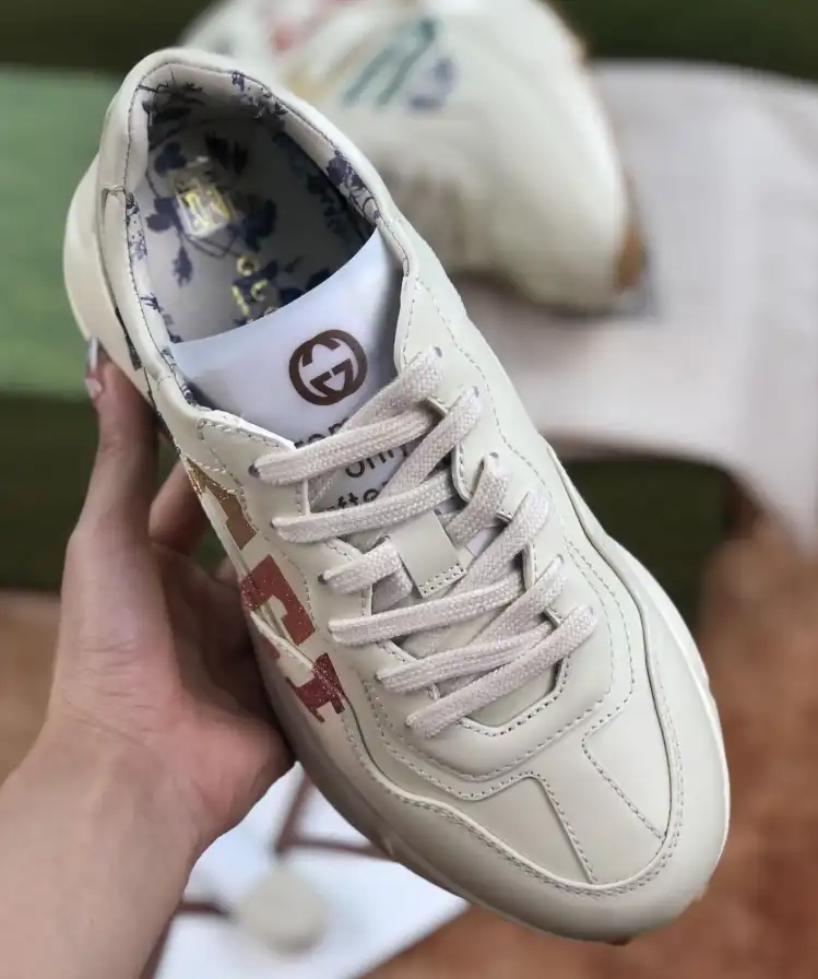 hype Gucci Sneakers