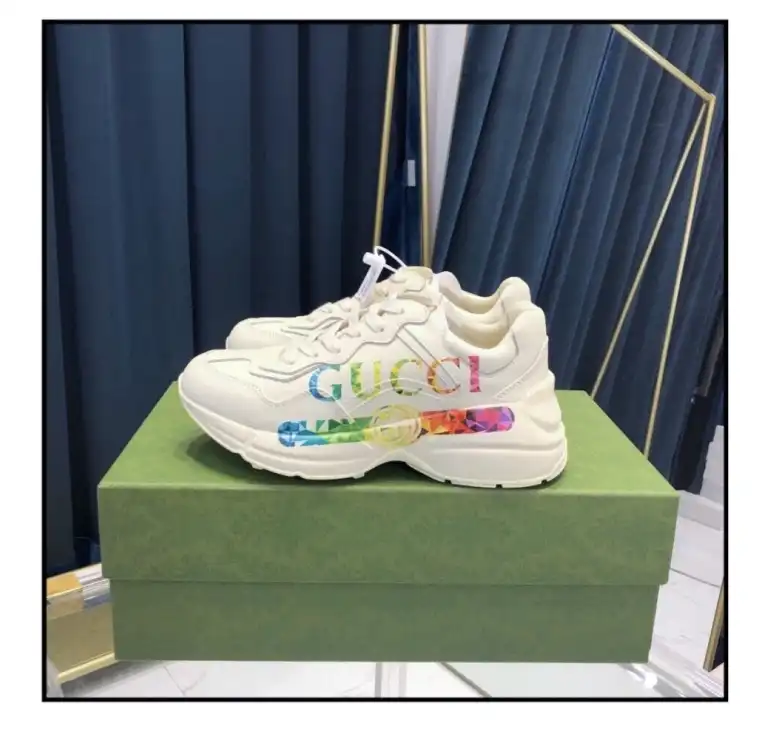 hype Gucci Sneakers