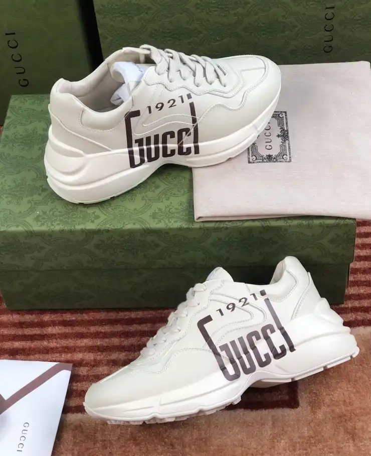 hype Gucci Sneakers