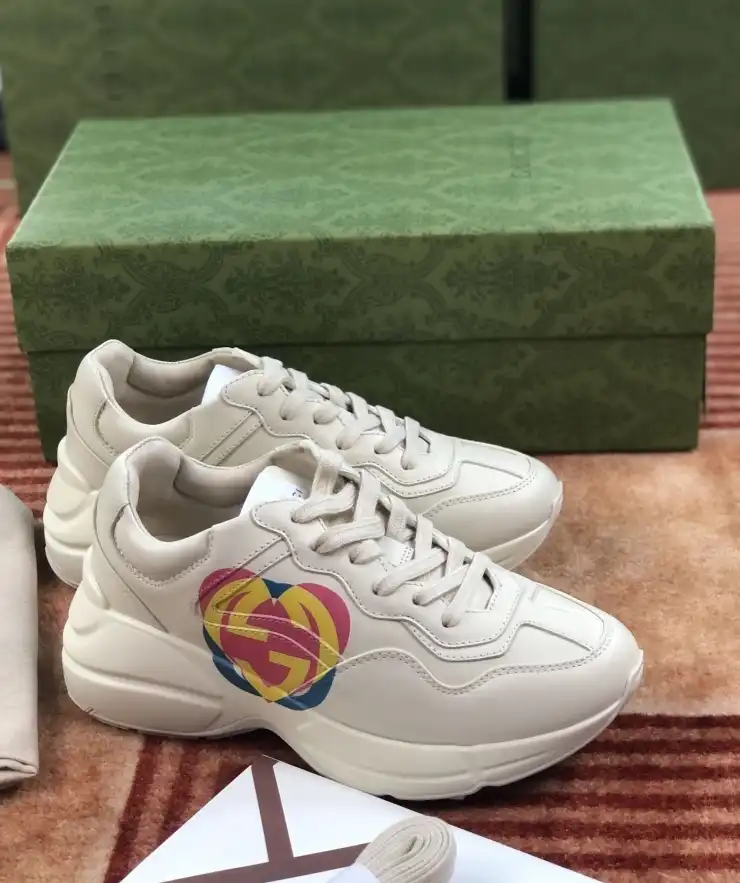 hype Gucci Sneakers