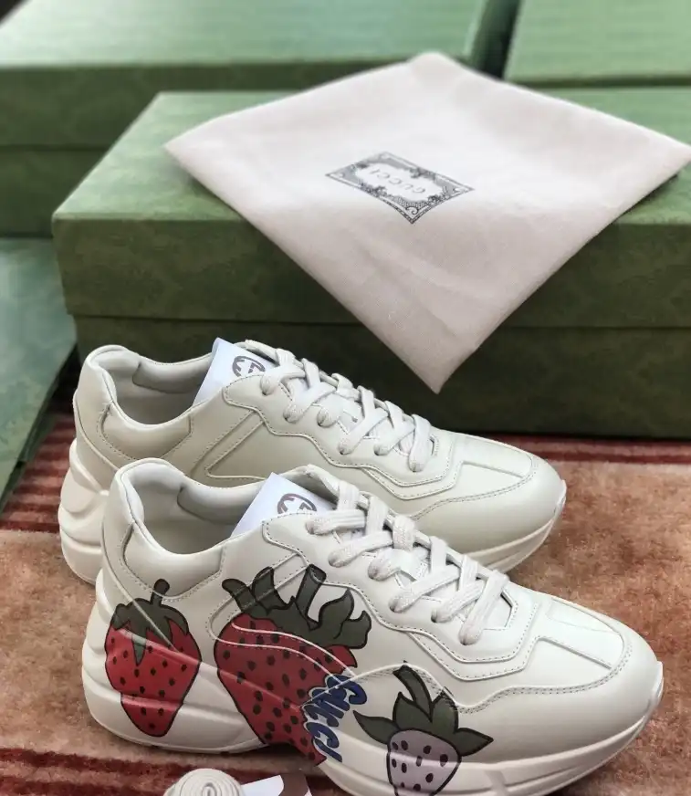 hype Gucci Sneakers