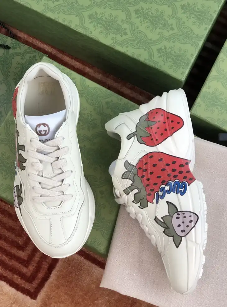 hype Gucci Sneakers