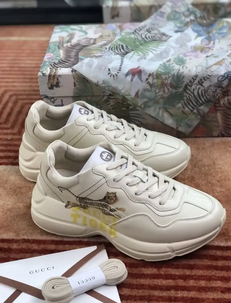 hype Gucci Sneakers