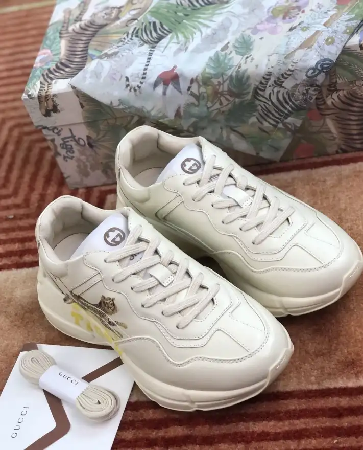 hype Gucci Sneakers