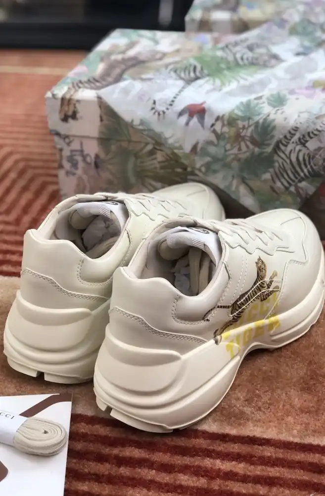 hype Gucci Sneakers