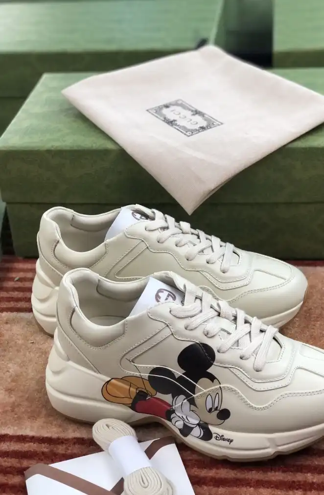 hype Gucci Sneakers