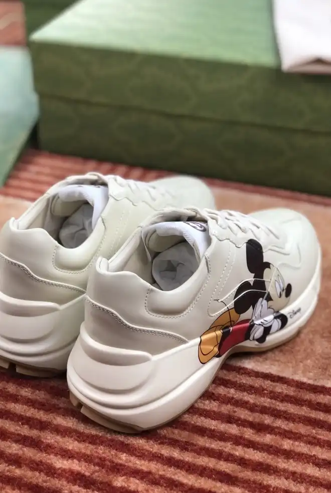 hype Gucci Sneakers