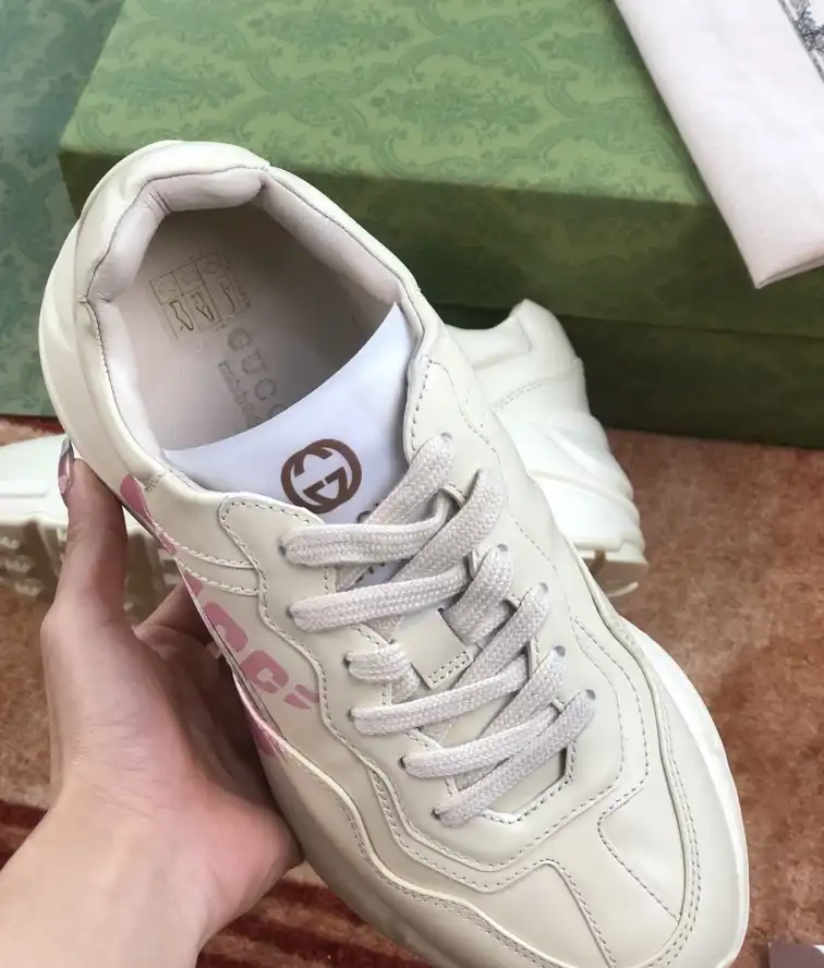 hype Gucci Sneakers