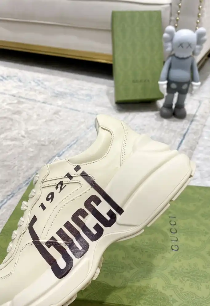 hype Gucci Sneakers