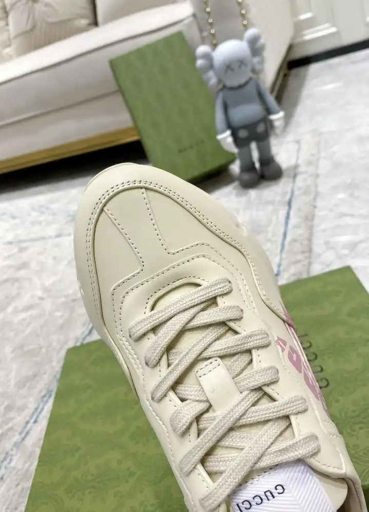 hype Gucci Sneakers