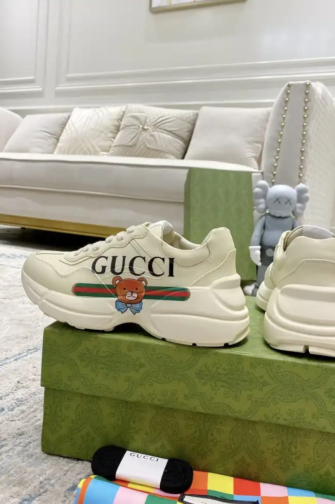 hype Gucci Sneakers