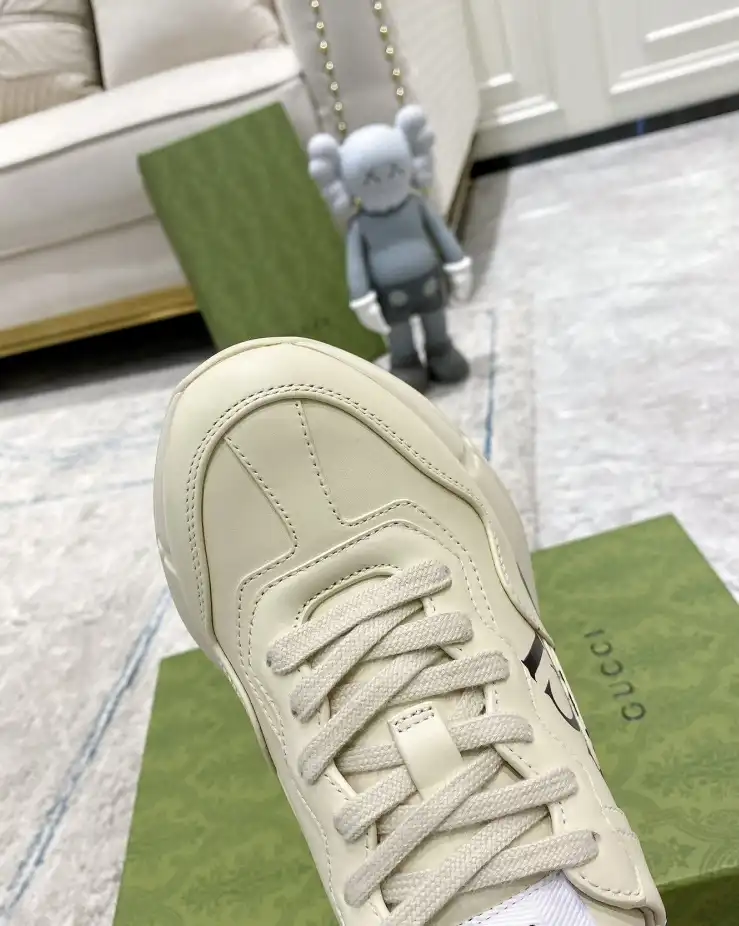 hype Gucci Sneakers