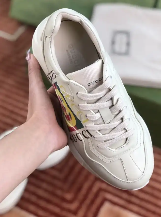 hype Gucci Sneakers