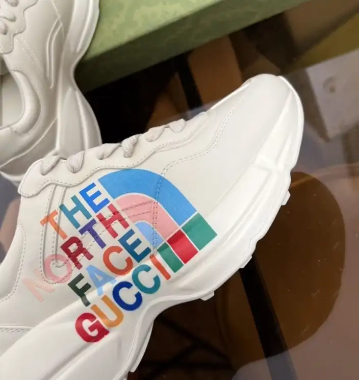 hype Gucci Sneakers