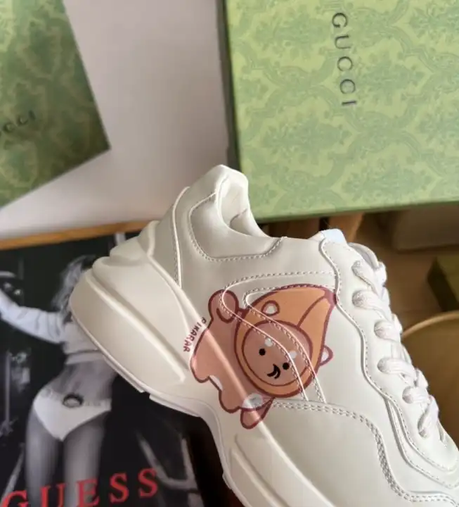 hype Gucci Sneakers