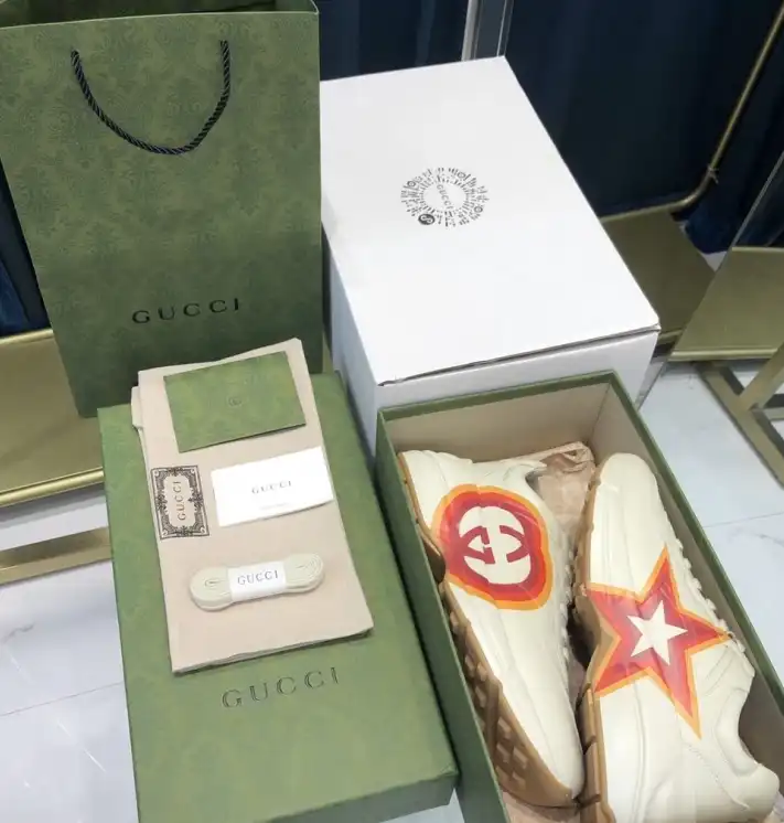 hype Gucci Sneakers