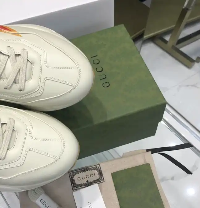 hype Gucci Sneakers