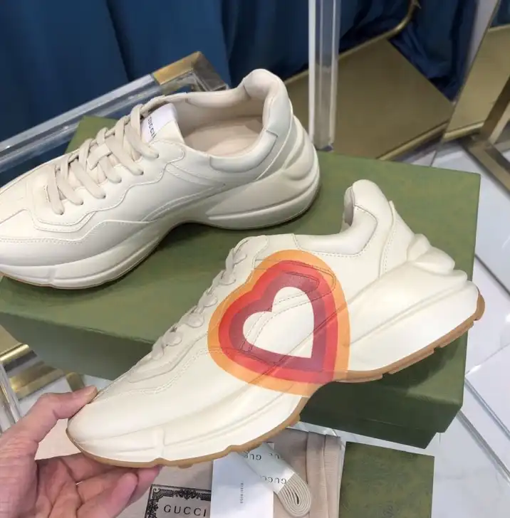 hype Gucci Sneakers