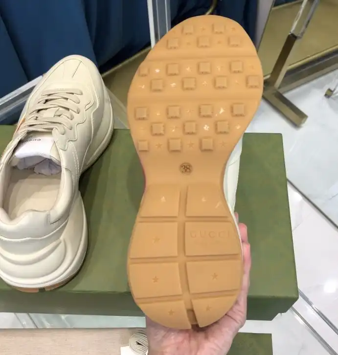 hype Gucci Sneakers