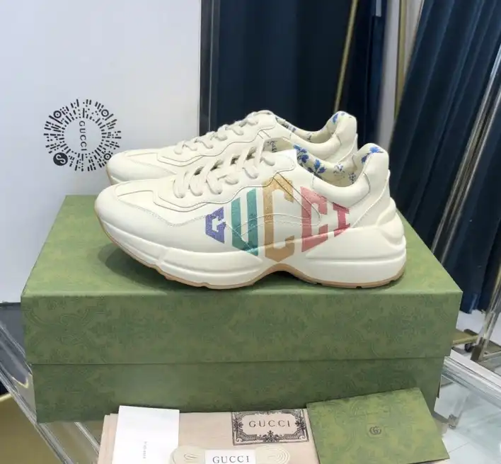 hype Gucci Sneakers