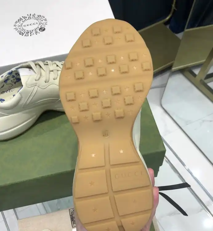 hype Gucci Sneakers