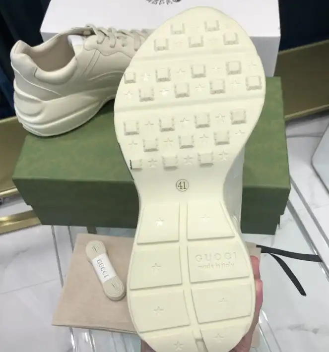 hype Gucci Sneakers