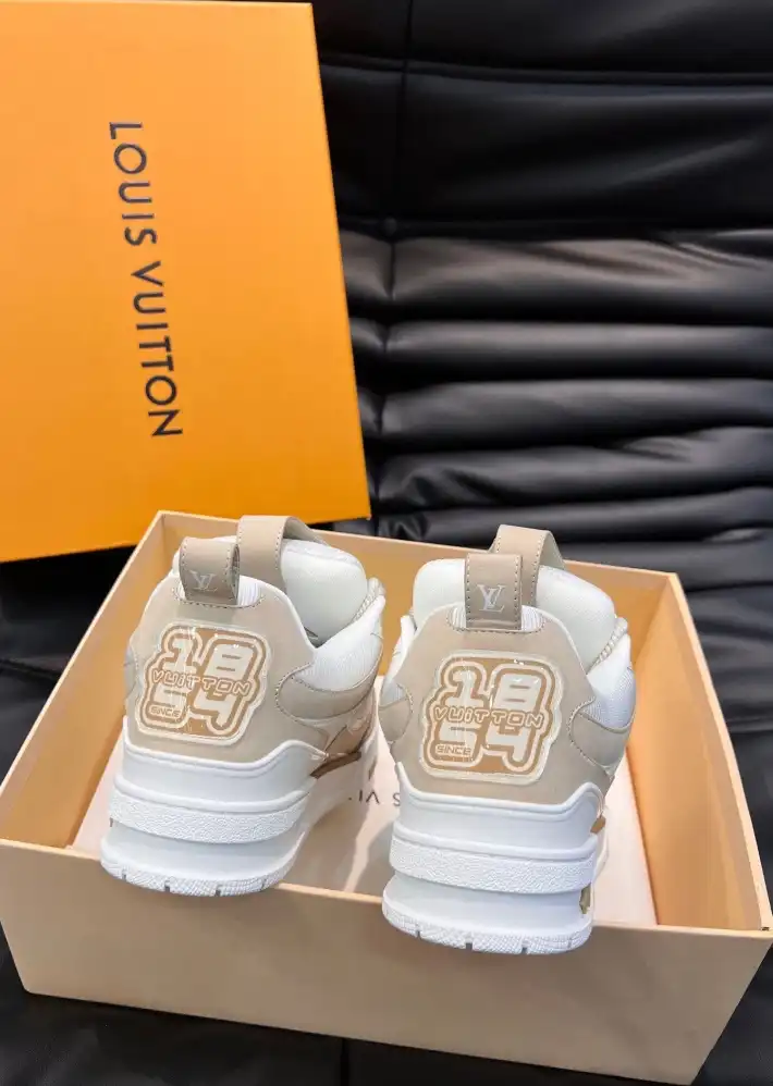 hype Louis Vuitton Sneakers