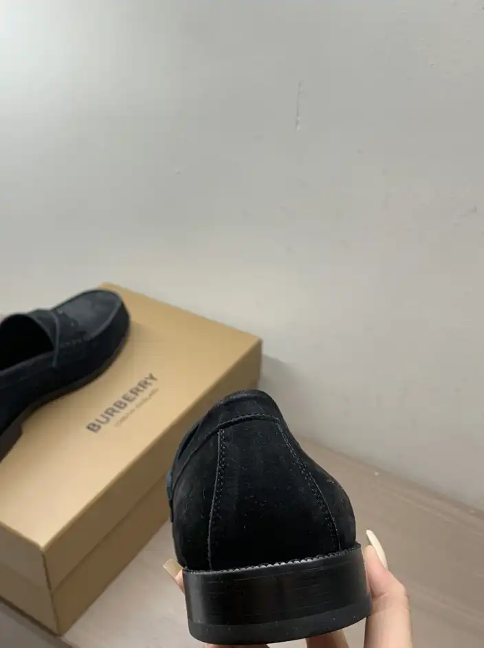 hype Burberry Leather Shoes