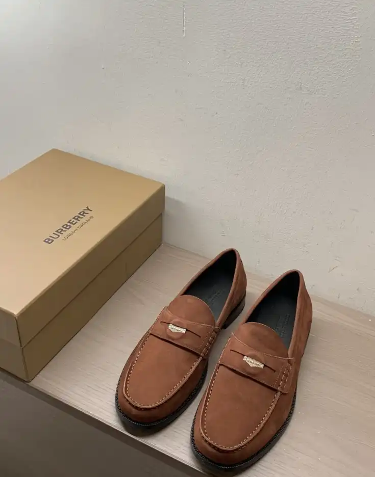 hype Burberry Leather Shoes