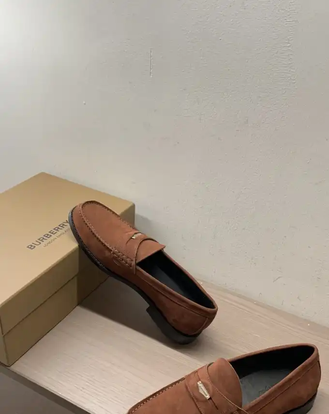 hype Burberry Leather Shoes