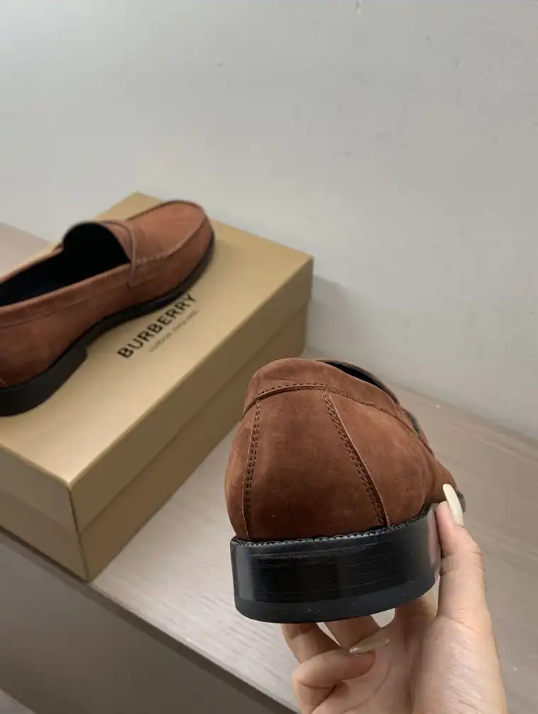 hype Burberry Leather Shoes