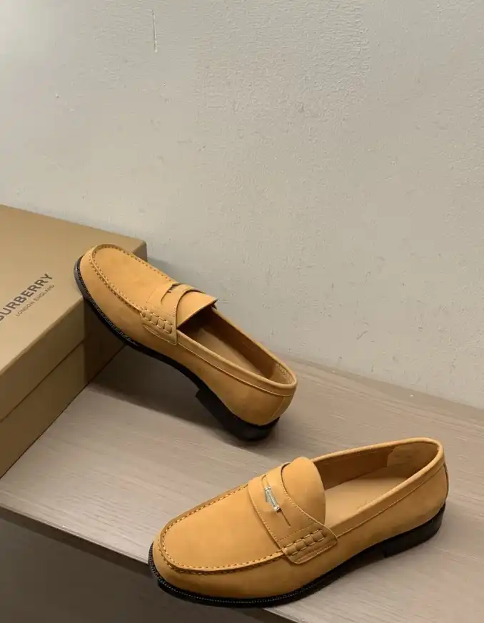 hype Burberry Leather Shoes