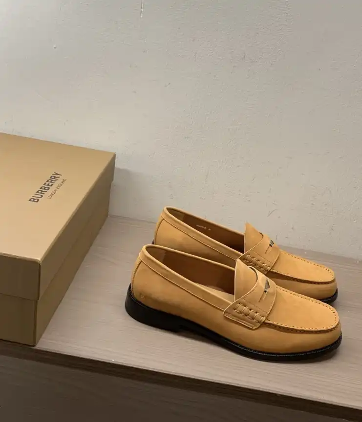 hype Burberry Leather Shoes