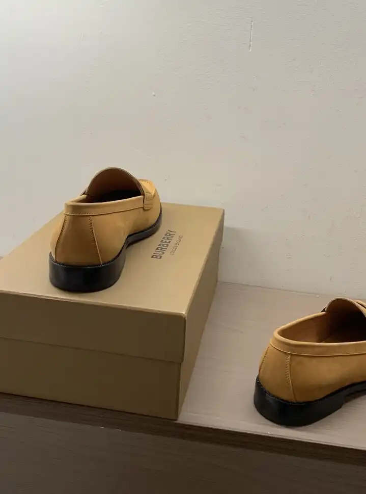 hype Burberry Leather Shoes