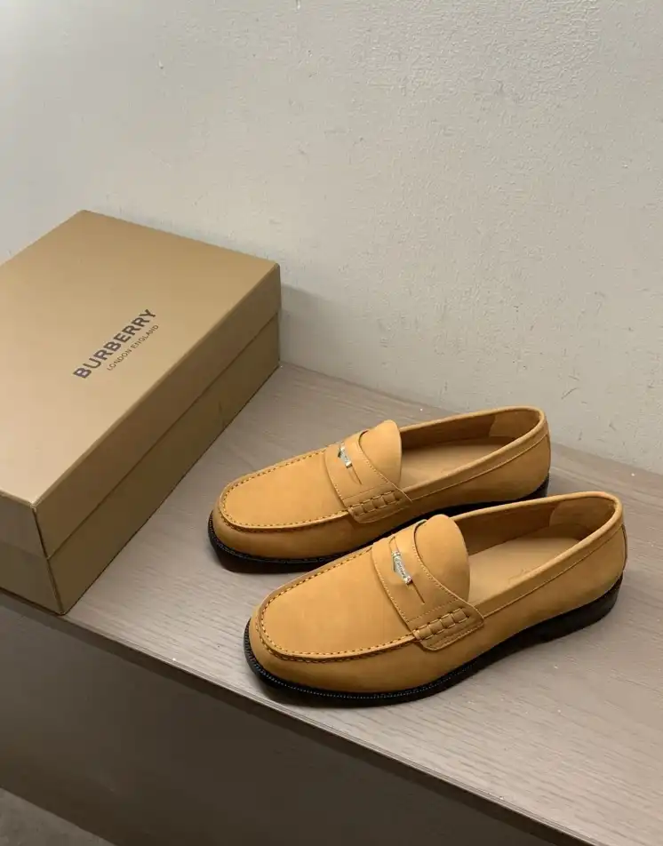 hype Burberry Leather Shoes