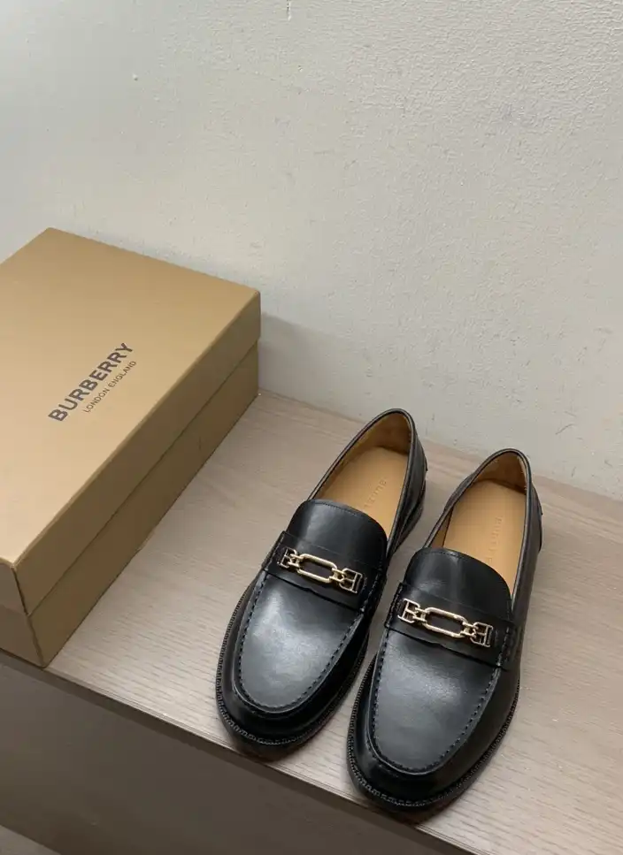 hype Burberry Leather Shoes