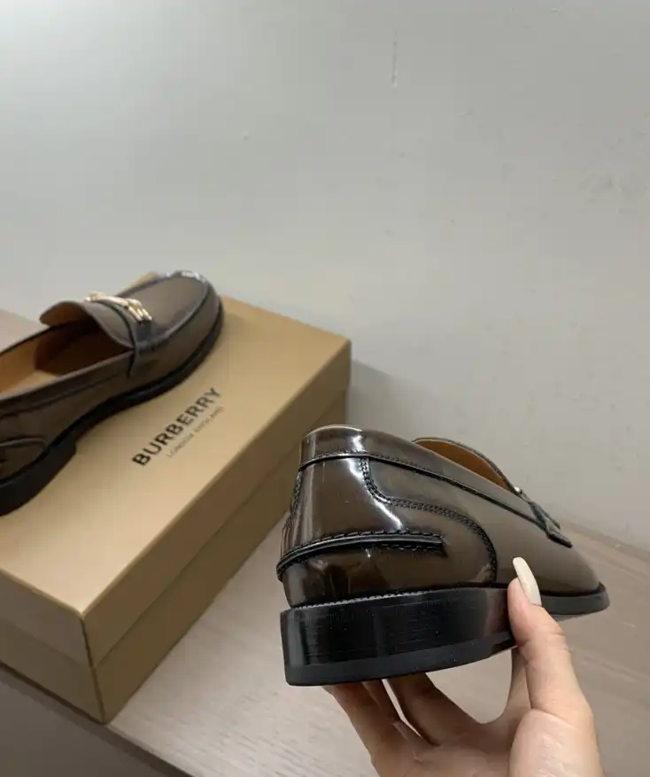 hype Burberry Leather Shoes