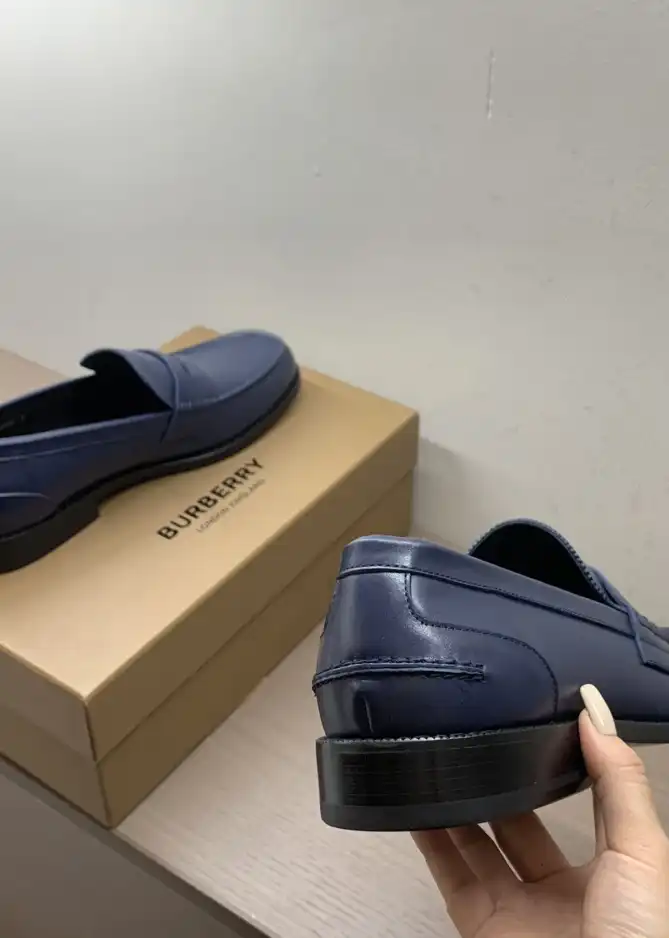 hype Burberry Leather Shoes