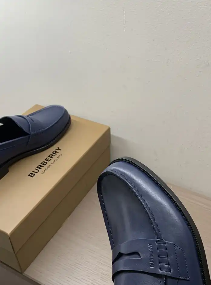 hype Burberry Leather Shoes