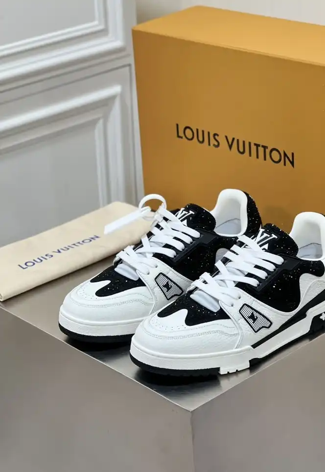 hype Louis Vuitton Sneakers