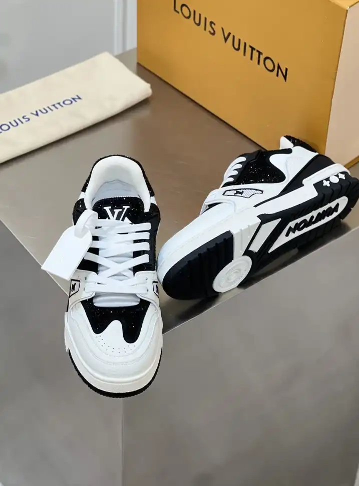 hype Louis Vuitton Sneakers