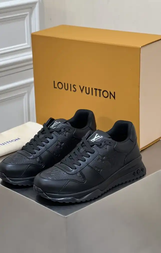 hype Louis Vuitton Sneakers