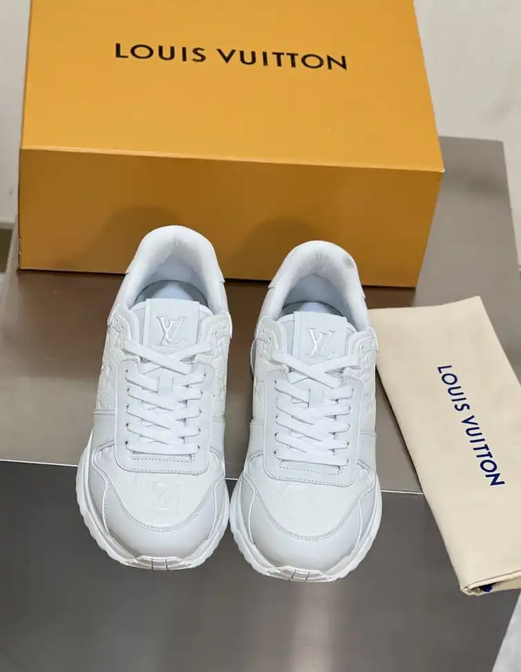 hype Louis Vuitton Sneakers