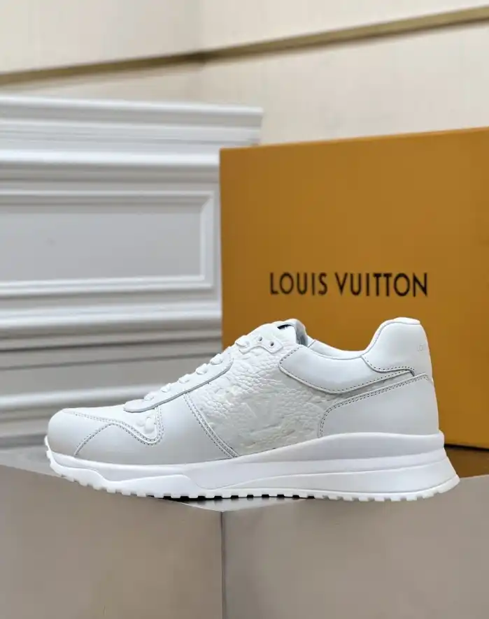 hype Louis Vuitton Sneakers