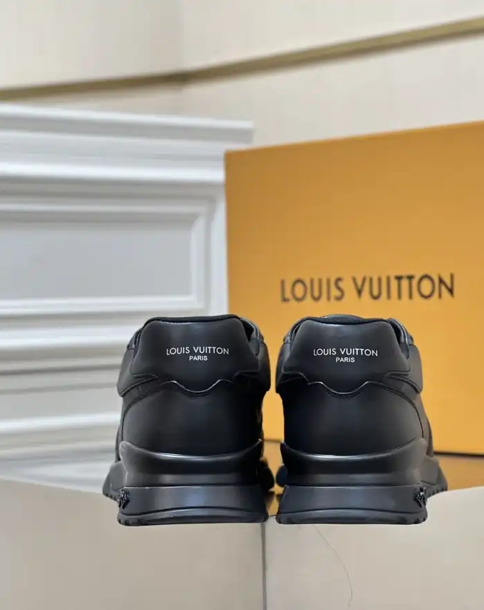 hype Louis Vuitton Sneakers